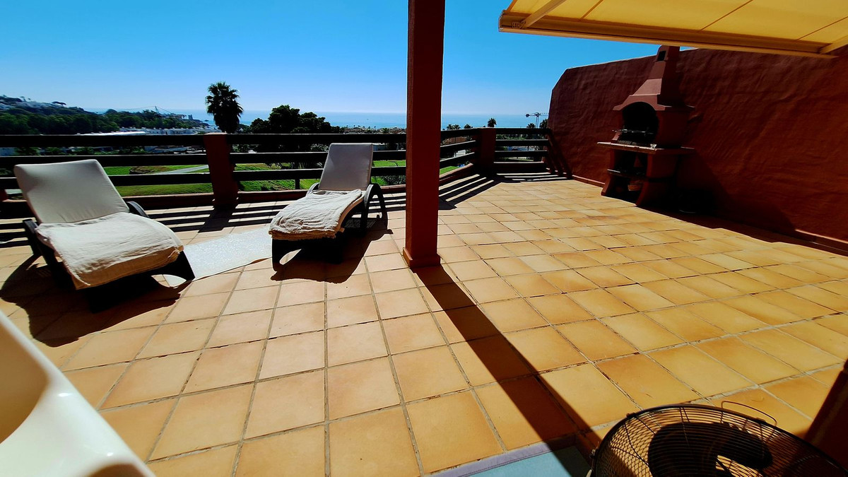 2 Bed Apartment for sale in Casares Playa Costa Del Sol, Málaga, Spain