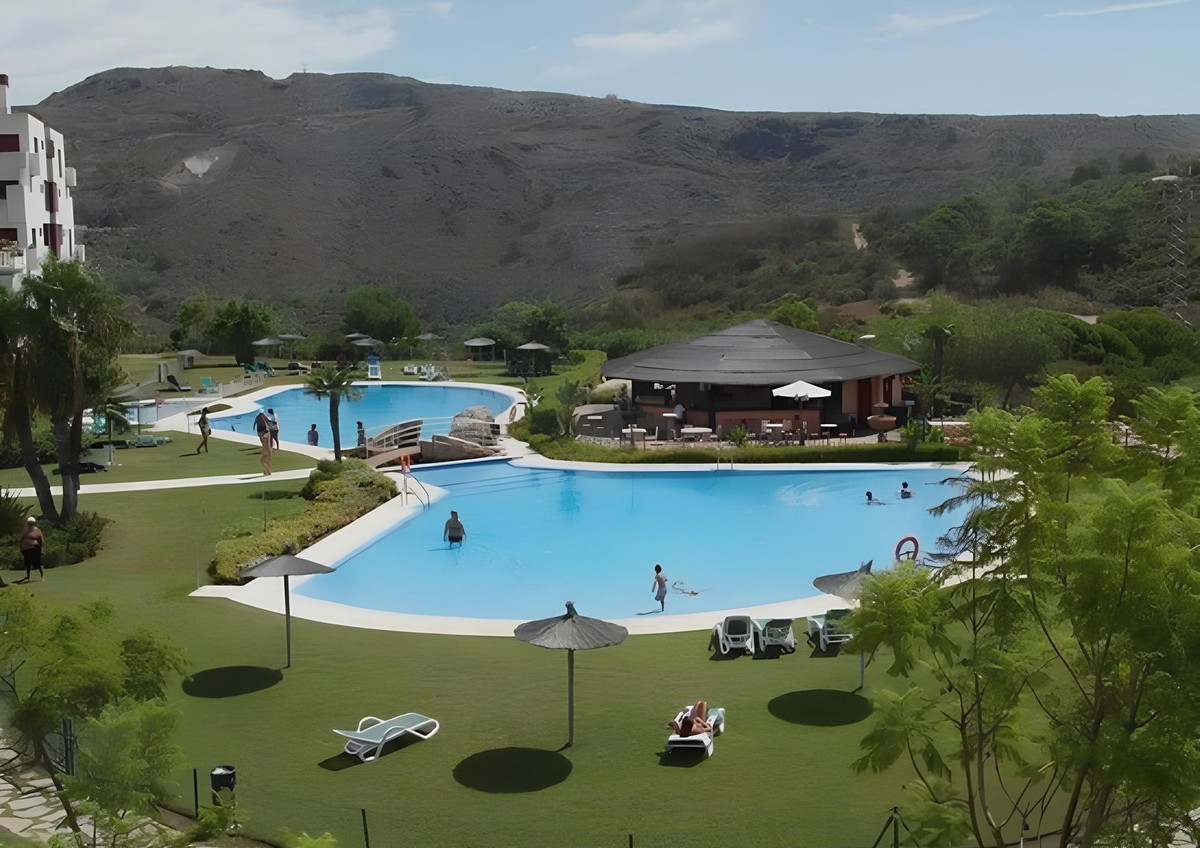 1 Bed Apartment for sale in Selwo Costa Del Sol, Málaga, Spain