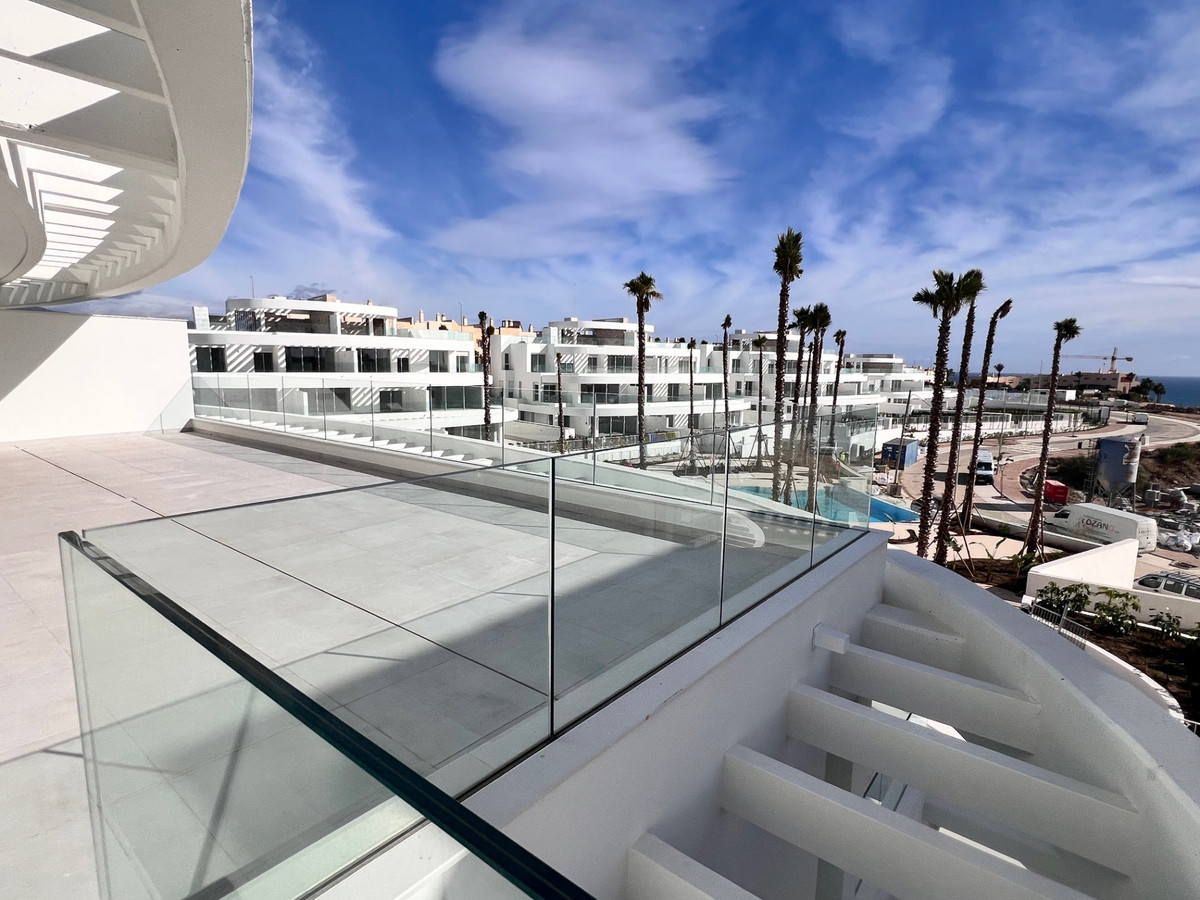 Se vende Apartamento Planta Media de 3 dormitorios en Costa Del Sol, Málaga, España