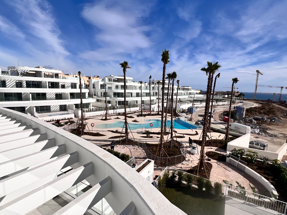 Se vende Apartamento Planta Media de 3 dormitorios en Costa Del Sol, Málaga, España