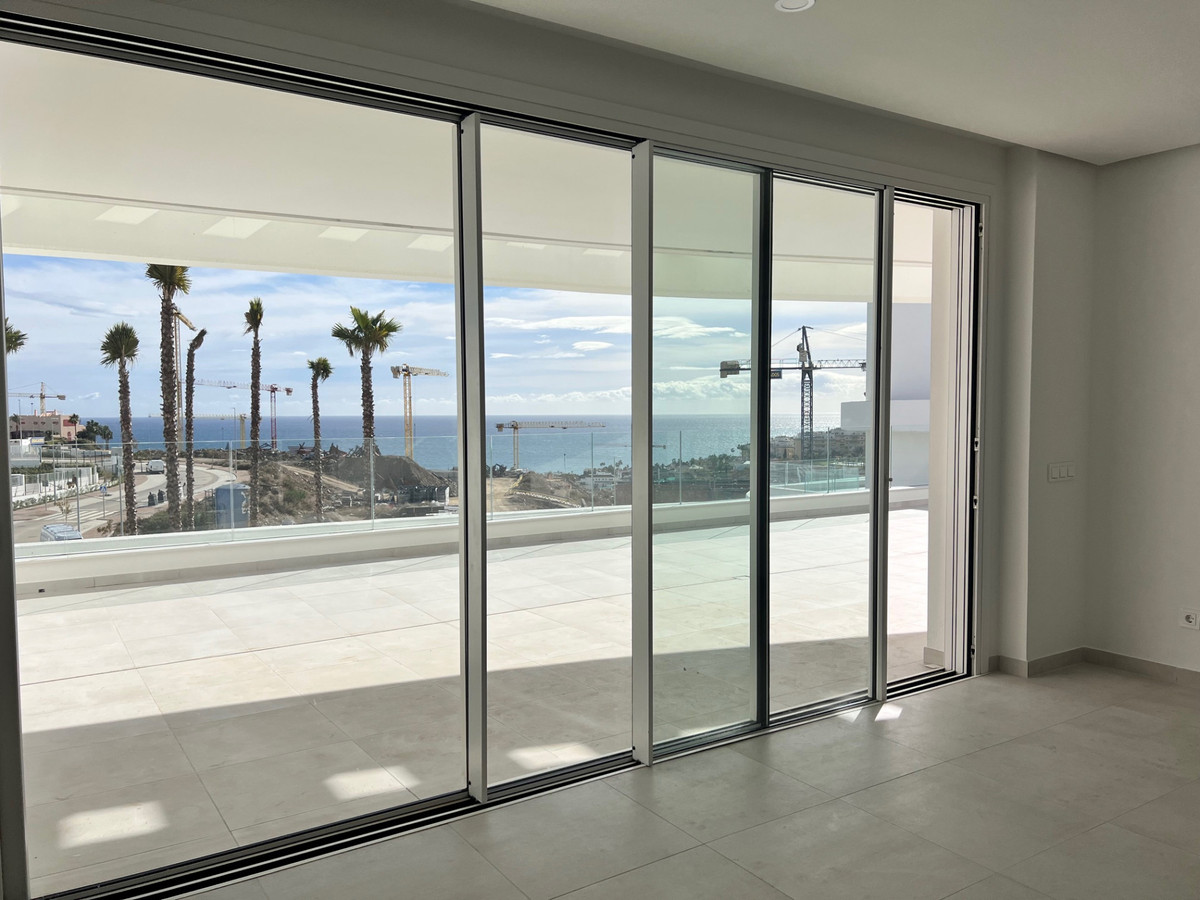 Se vende Apartamento Planta Media de 3 dormitorios en Costa Del Sol, Málaga, España