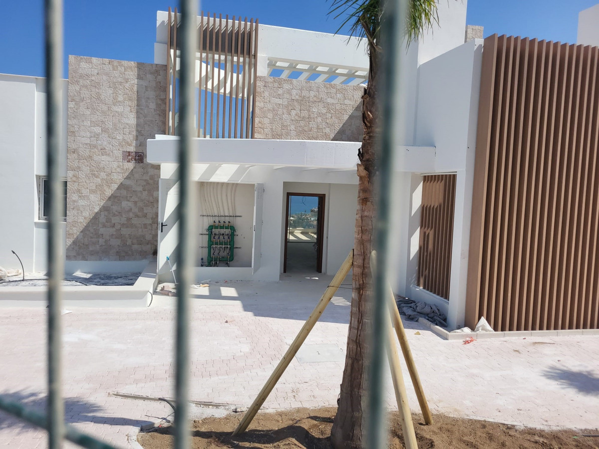 Se vende Apartamento Planta Media de 3 dormitorios en Costa Del Sol, Málaga, España