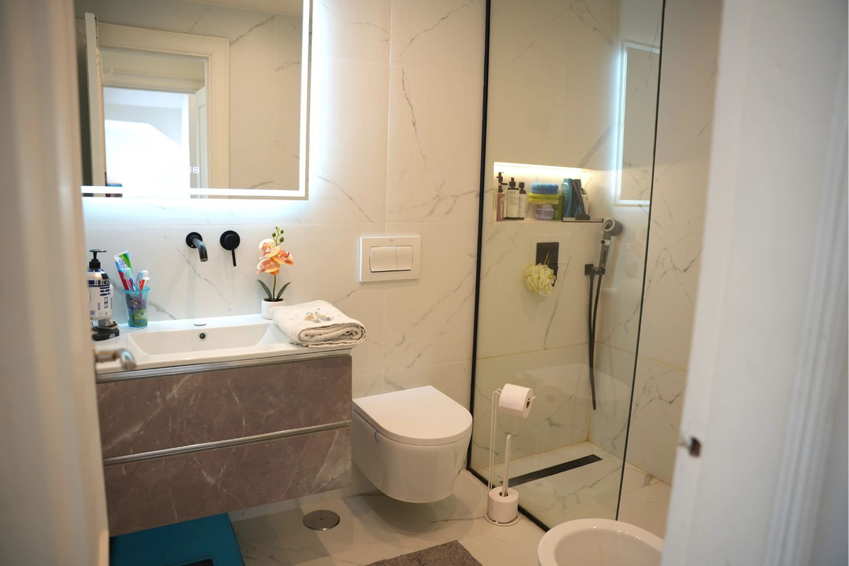 4 Bed Townhouse for sale in Benalmadena Costa Costa Del Sol, Málaga, Spain