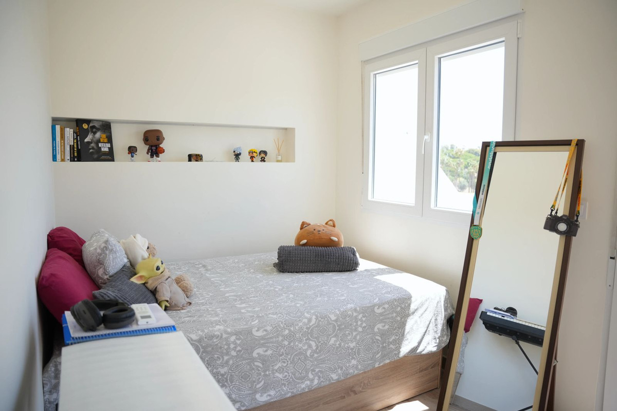 4 Bed Townhouse for sale in Benalmadena Costa Costa Del Sol, Málaga, Spain