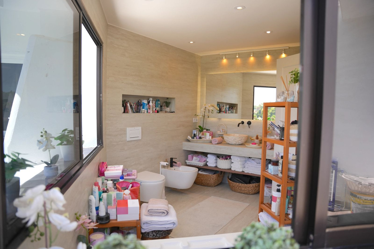 4 Bed Townhouse for sale in Benalmadena Costa Costa Del Sol, Málaga, Spain