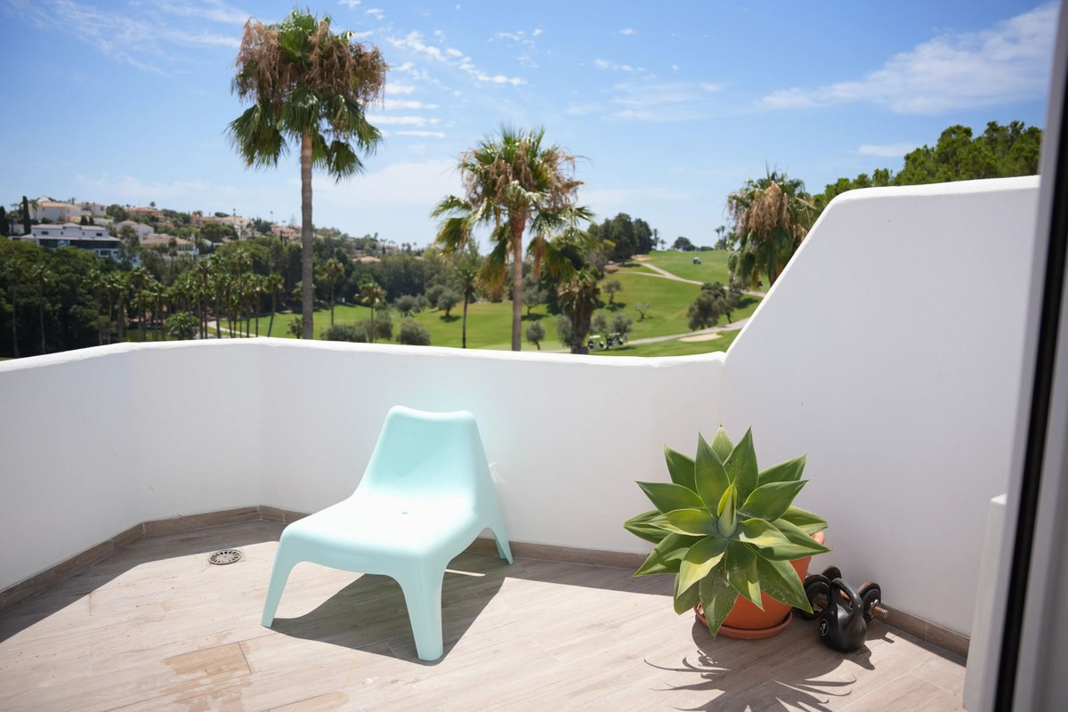 4 Bed Townhouse for sale in Benalmadena Costa Costa Del Sol, Málaga, Spain