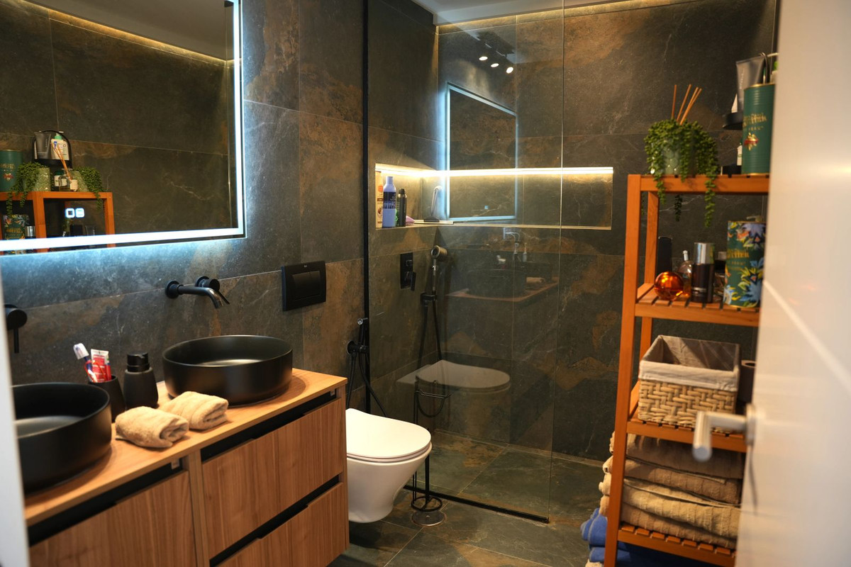 4 Bed Townhouse for sale in Benalmadena Costa Costa Del Sol, Málaga, Spain