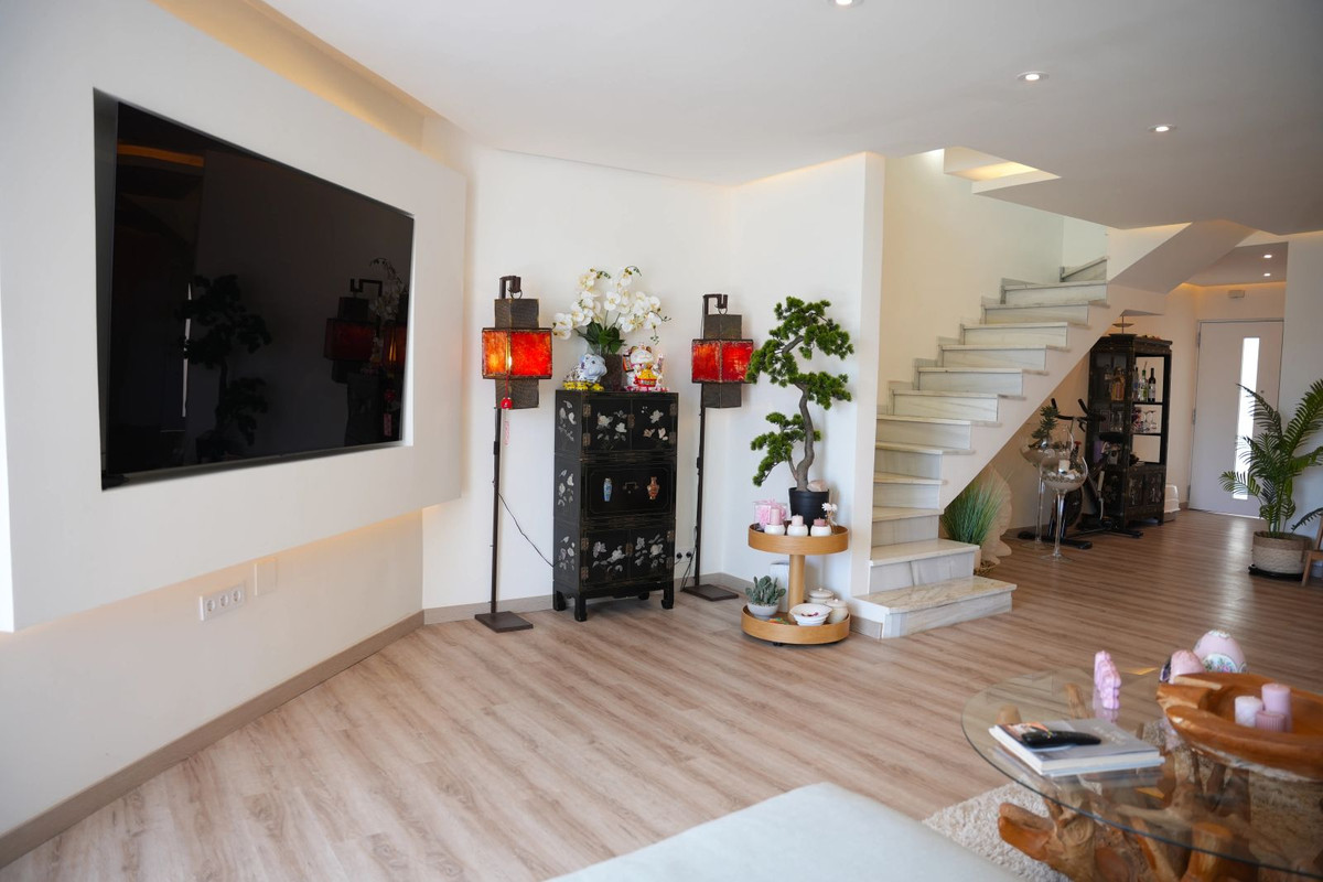4 Bed Townhouse for sale in Benalmadena Costa Costa Del Sol, Málaga, Spain