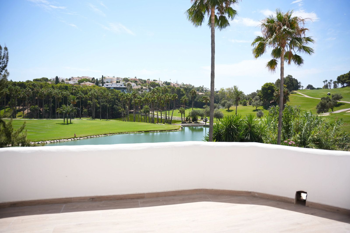 4 Bed Townhouse for sale in Benalmadena Costa Costa Del Sol, Málaga, Spain