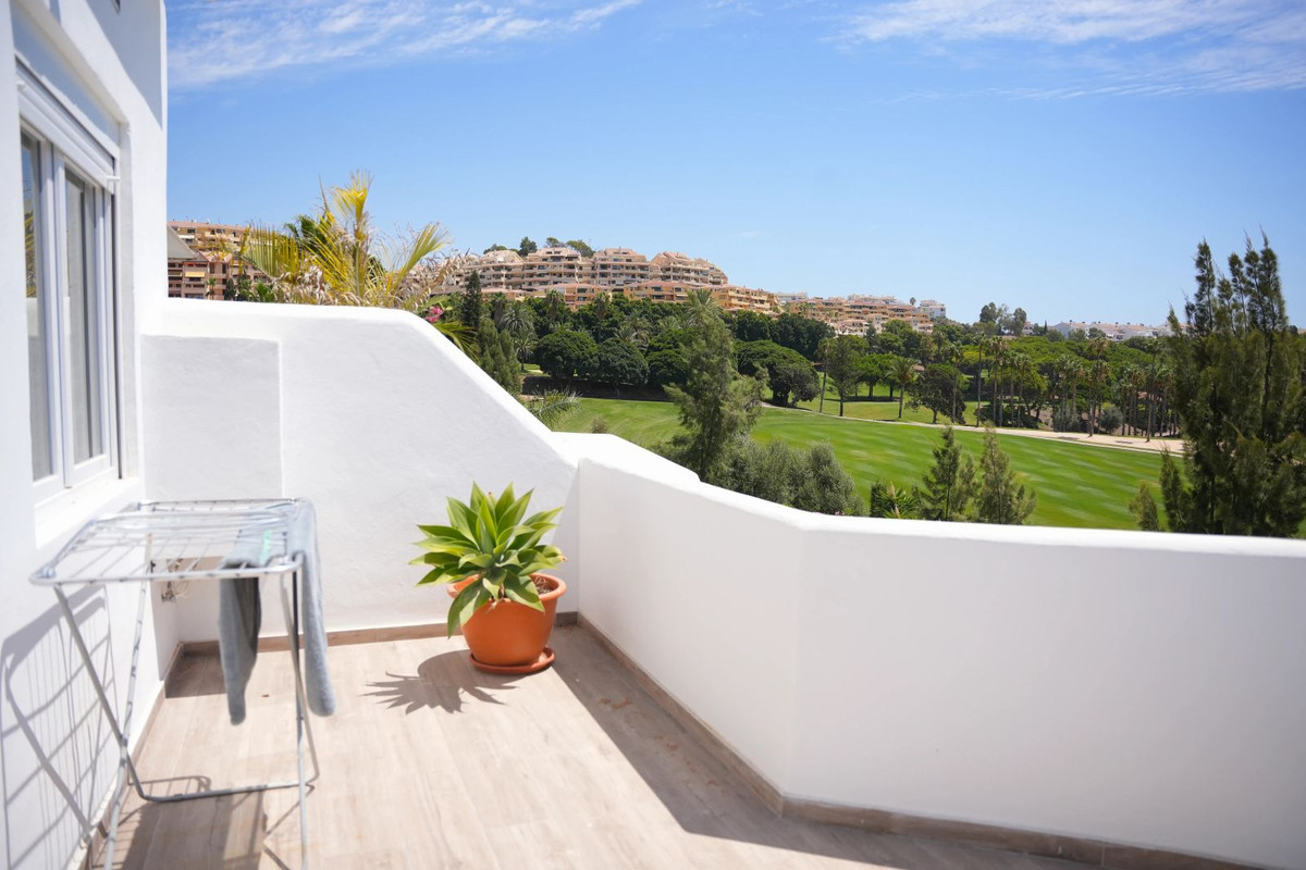 4 Bed Townhouse for sale in Benalmadena Costa Costa Del Sol, Málaga, Spain
