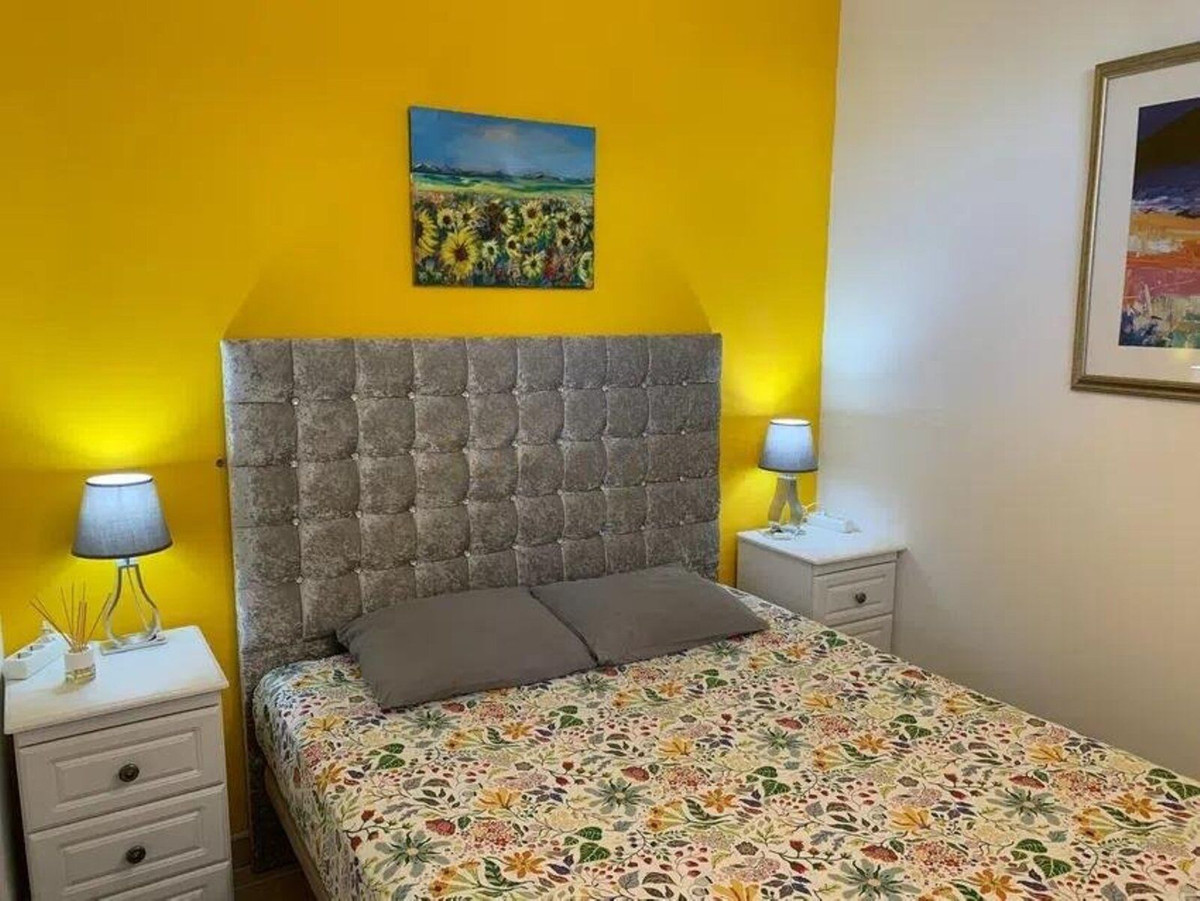2 Bed Apartment for sale in Calahonda Costa Del Sol, Málaga, Spain