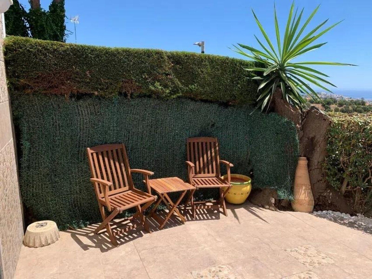 2 Bed Apartment for sale in Calahonda Costa Del Sol, Málaga, Spain