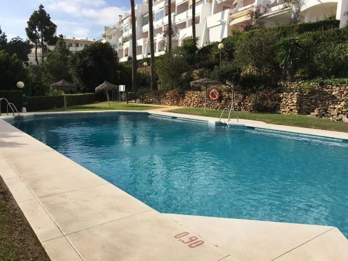 2 Bed Apartment for sale in Calahonda Costa Del Sol, Málaga, Spain