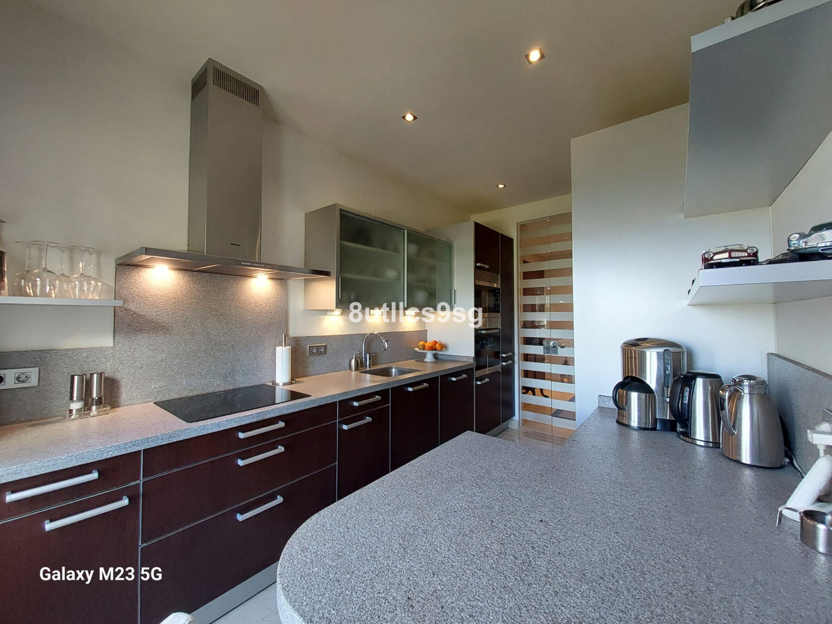 2 Bed Apartment for sale in Benahavís Costa Del Sol, Málaga, Spain