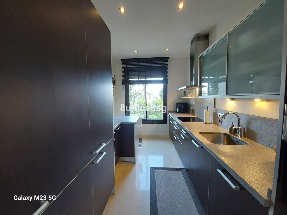 2 Bed Apartment for sale in Benahavís Costa Del Sol, Málaga, Spain