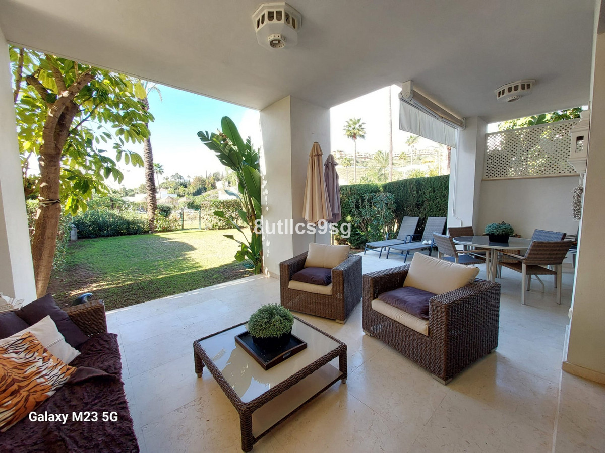 2 Bed Apartment for sale in Benahavís Costa Del Sol, Málaga, Spain