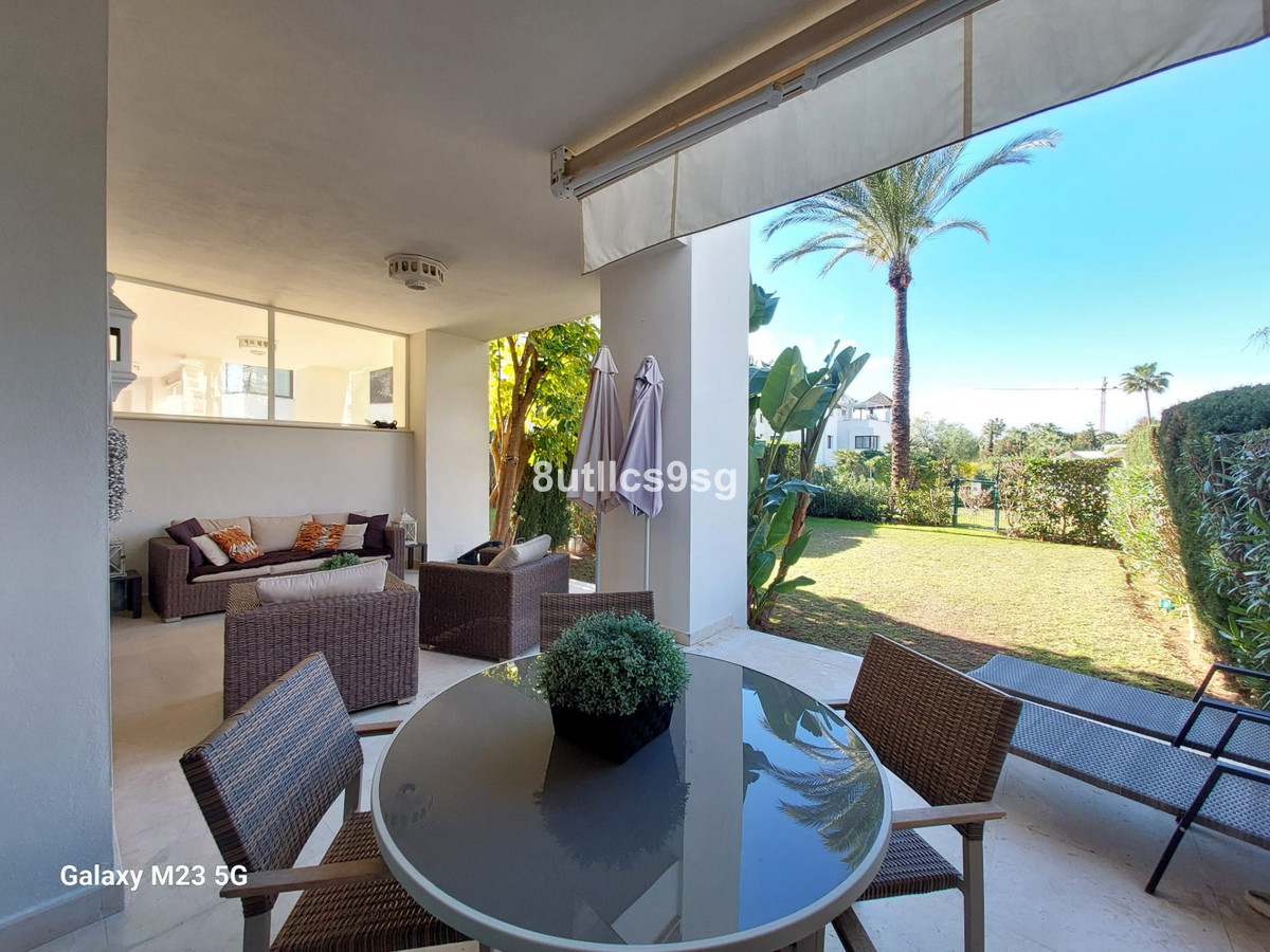 2 Bed Apartment for sale in Benahavís Costa Del Sol, Málaga, Spain
