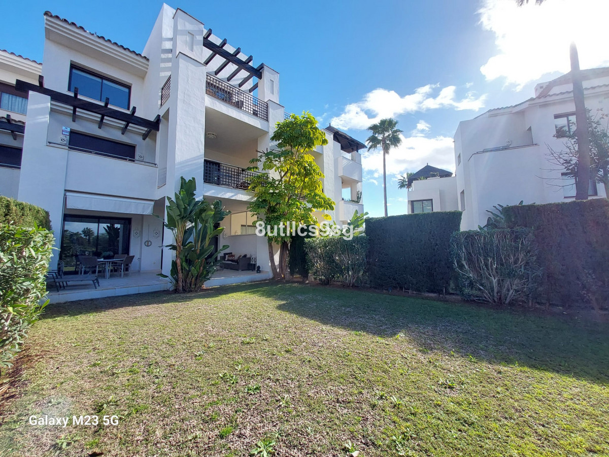 2 Bed Apartment for sale in Benahavís Costa Del Sol, Málaga, Spain