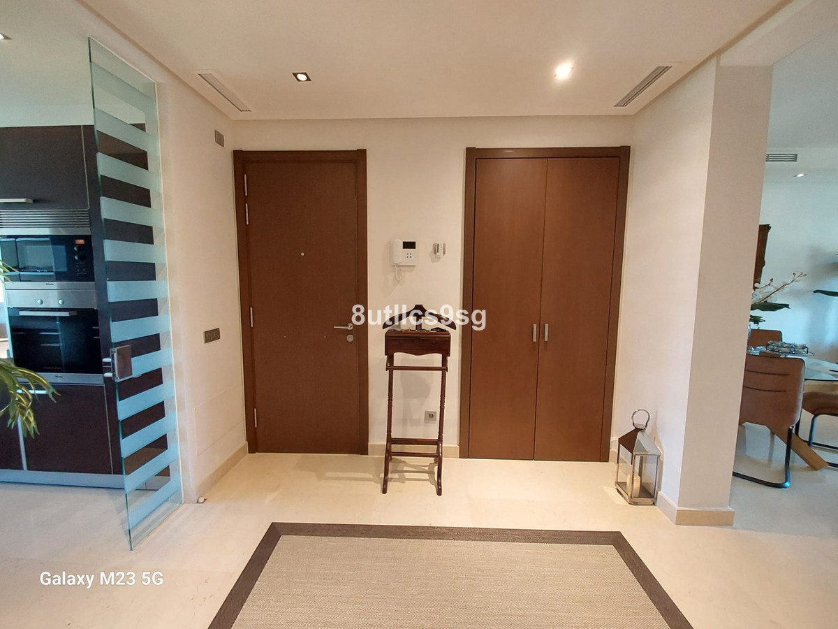 2 Bed Apartment for sale in Benahavís Costa Del Sol, Málaga, Spain