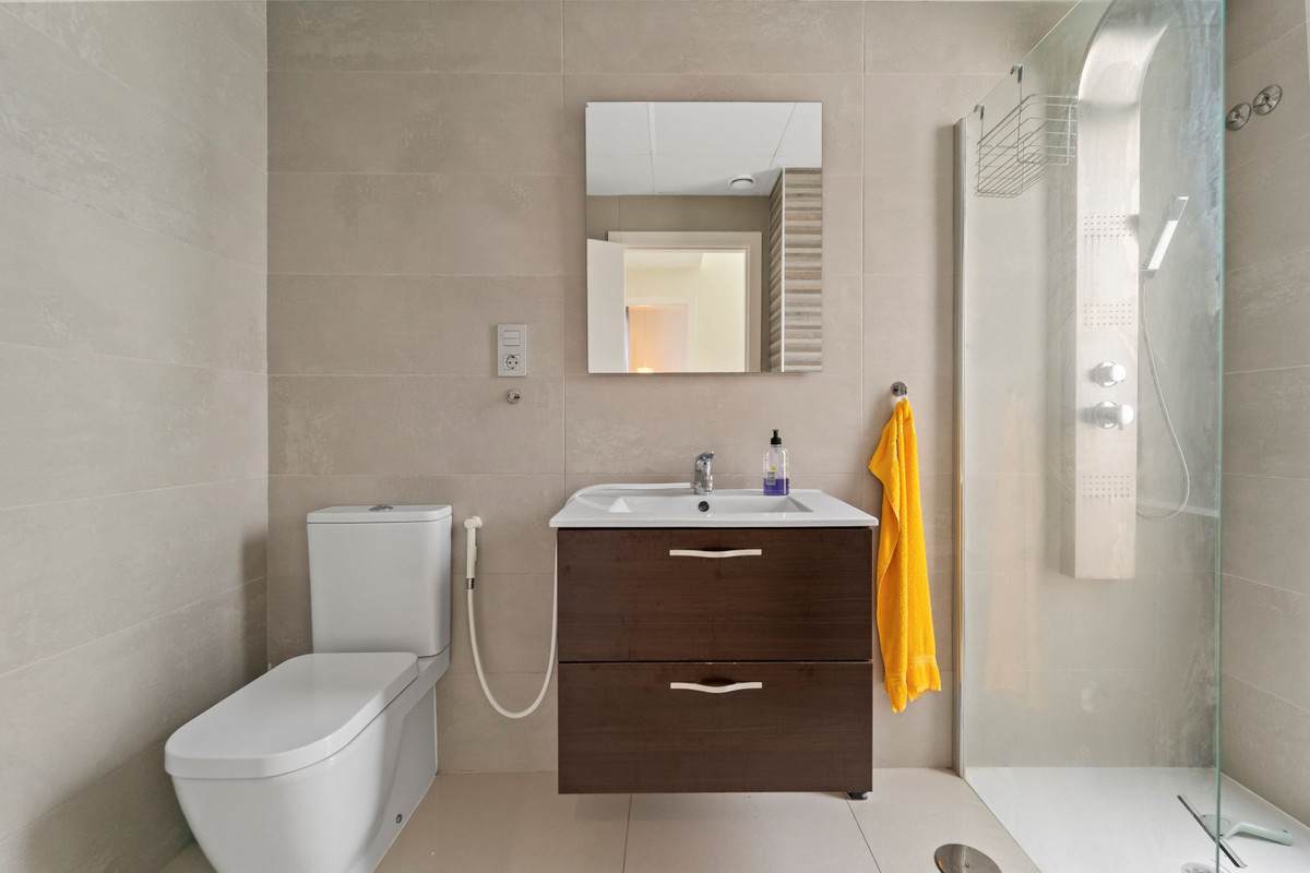 2 Bed Townhouse for sale in Villamartin Costa Blanca, Alicante, Spain