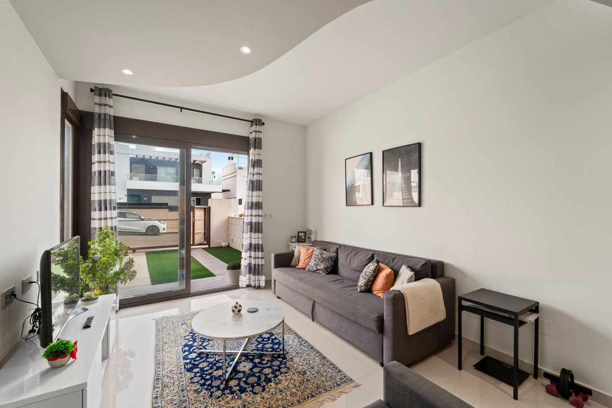 2 Bed Townhouse for sale in Villamartin Costa Blanca, Alicante, Spain