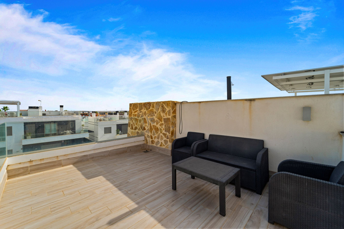 2 Bed Townhouse for sale in Villamartin Costa Blanca, Alicante, Spain