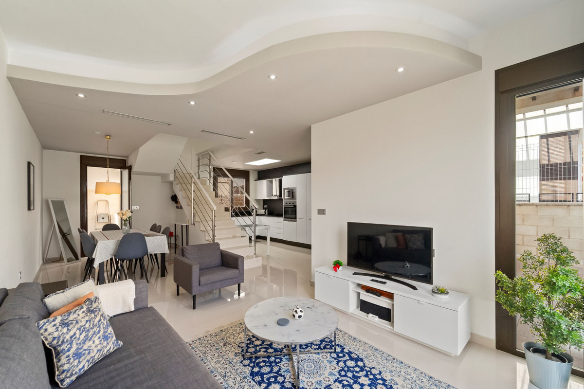 2 Bed Townhouse for sale in Villamartin Costa Blanca, Alicante, Spain