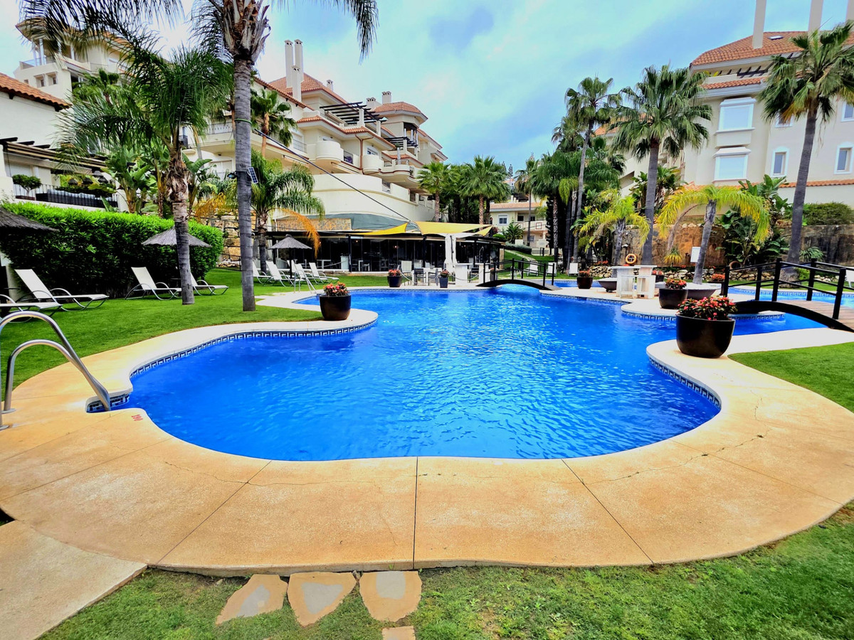 Se vende Apartamento Planta Media de 3 dormitorios en Costa Del Sol, Málaga, España