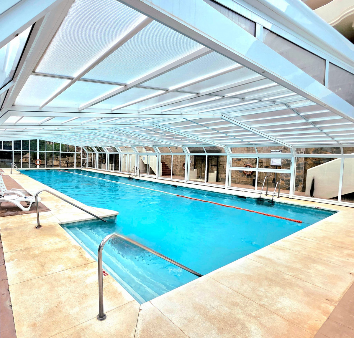 Se vende Apartamento Planta Media de 3 dormitorios en Costa Del Sol, Málaga, España