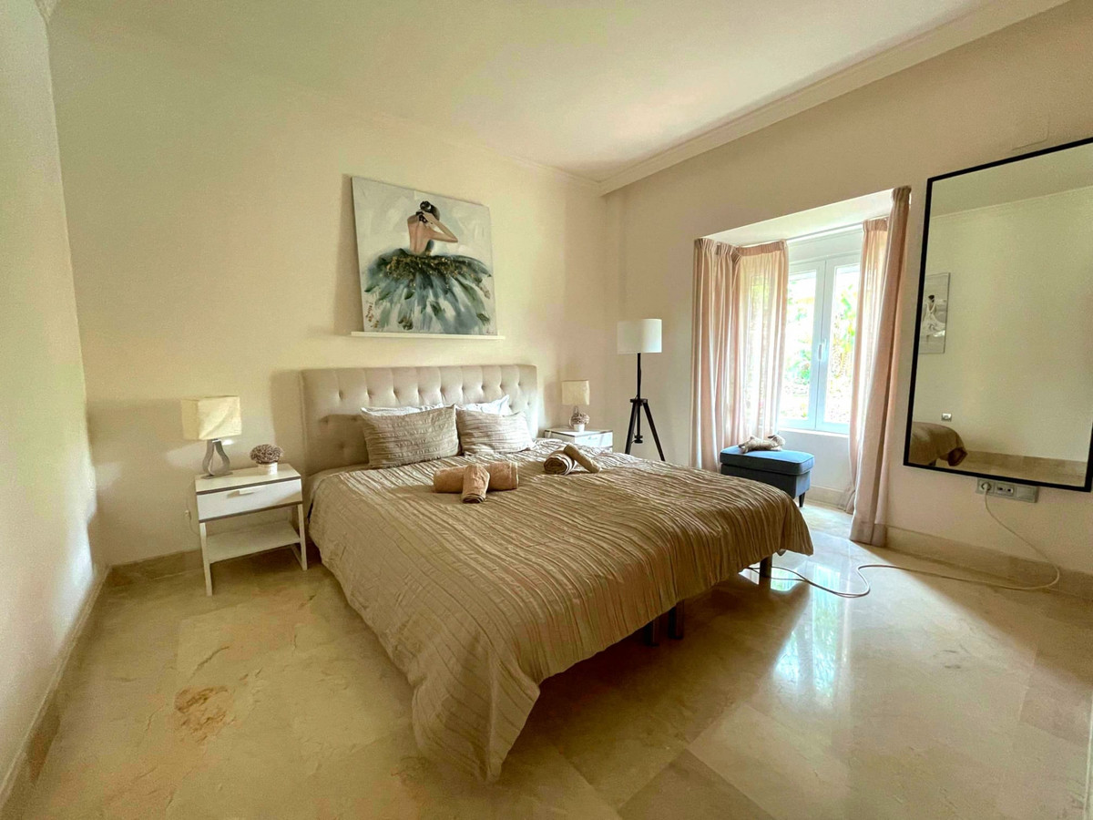 Se vende Apartamento Planta Media de 3 dormitorios en Costa Del Sol, Málaga, España
