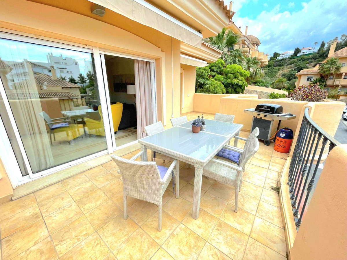 Se vende Apartamento Planta Media de 3 dormitorios en Costa Del Sol, Málaga, España