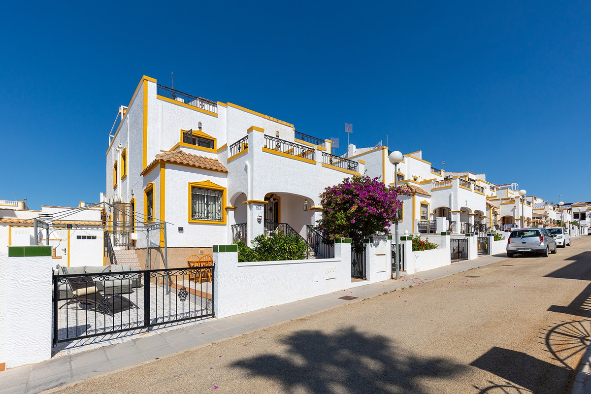 3 Bed Townhouse for sale in Vista Bella Golf Costa Blanca, Alicante, Spain