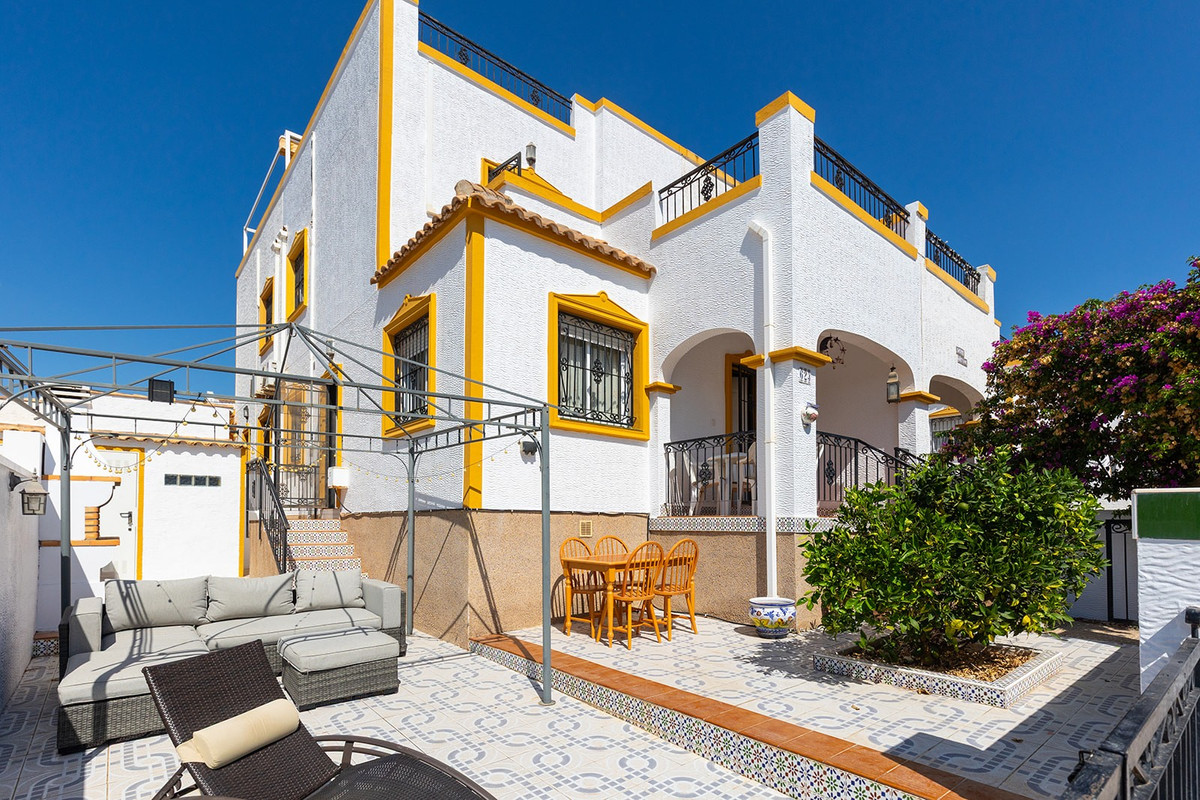 3 Bed Townhouse for sale in Vista Bella Golf Costa Blanca, Alicante, Spain