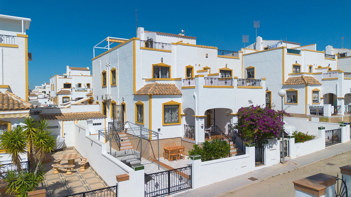 3 Bed Townhouse for sale in Vista Bella Golf Costa Blanca, Alicante, Spain