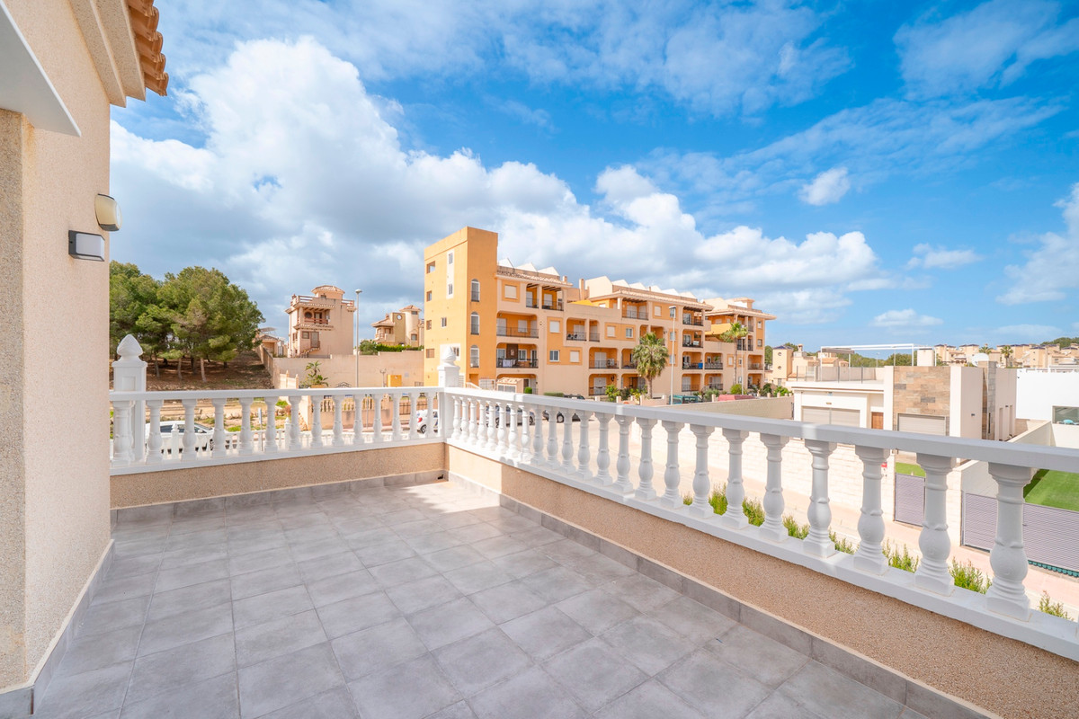 4 Bed Townhouse for sale in Orihuela Costa Costa Blanca, Alicante, Spain