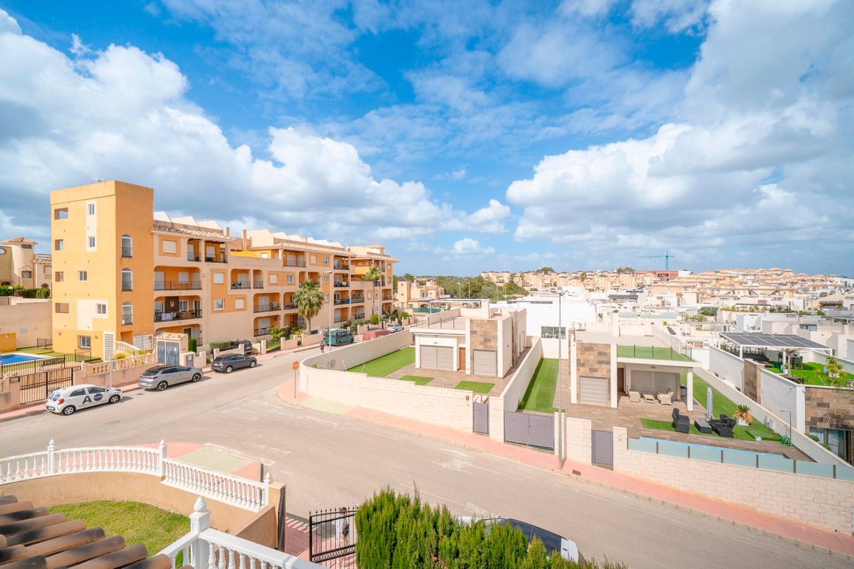 4 Bed Townhouse for sale in Orihuela Costa Costa Blanca, Alicante, Spain