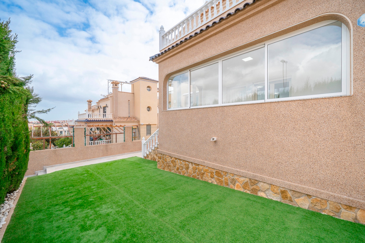 4 Bed Townhouse for sale in Orihuela Costa Costa Blanca, Alicante, Spain