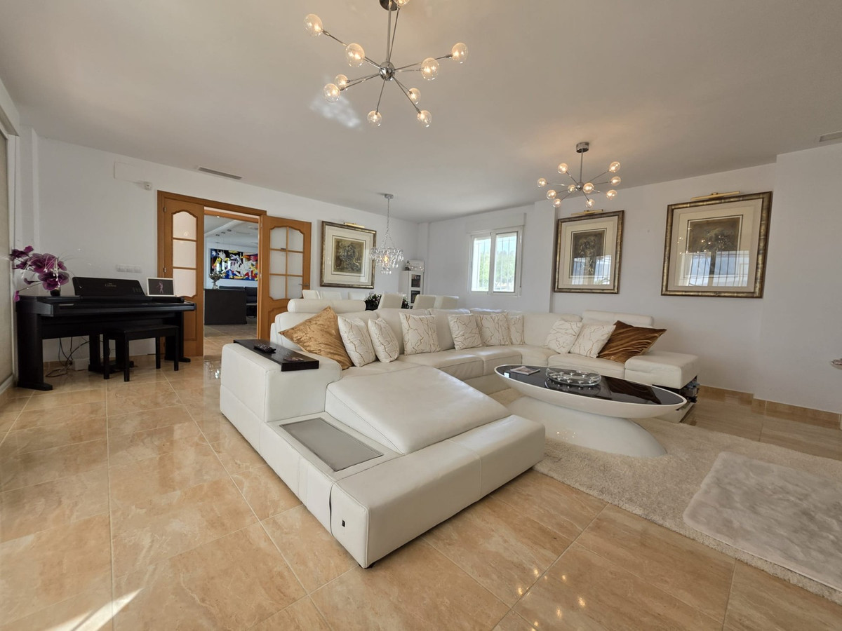 3 Bed Townhouse for sale in Lel Costa Blanca, Alicante, Spain