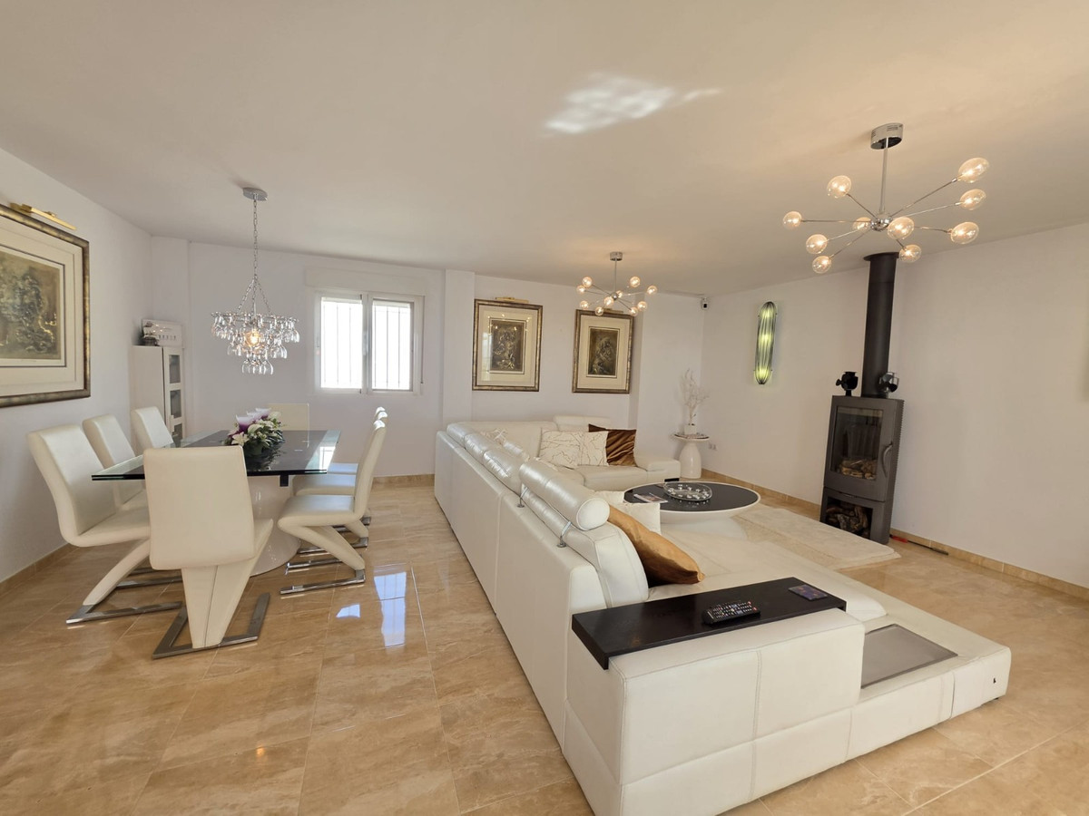 3 Bed Townhouse for sale in Lel Costa Blanca, Alicante, Spain