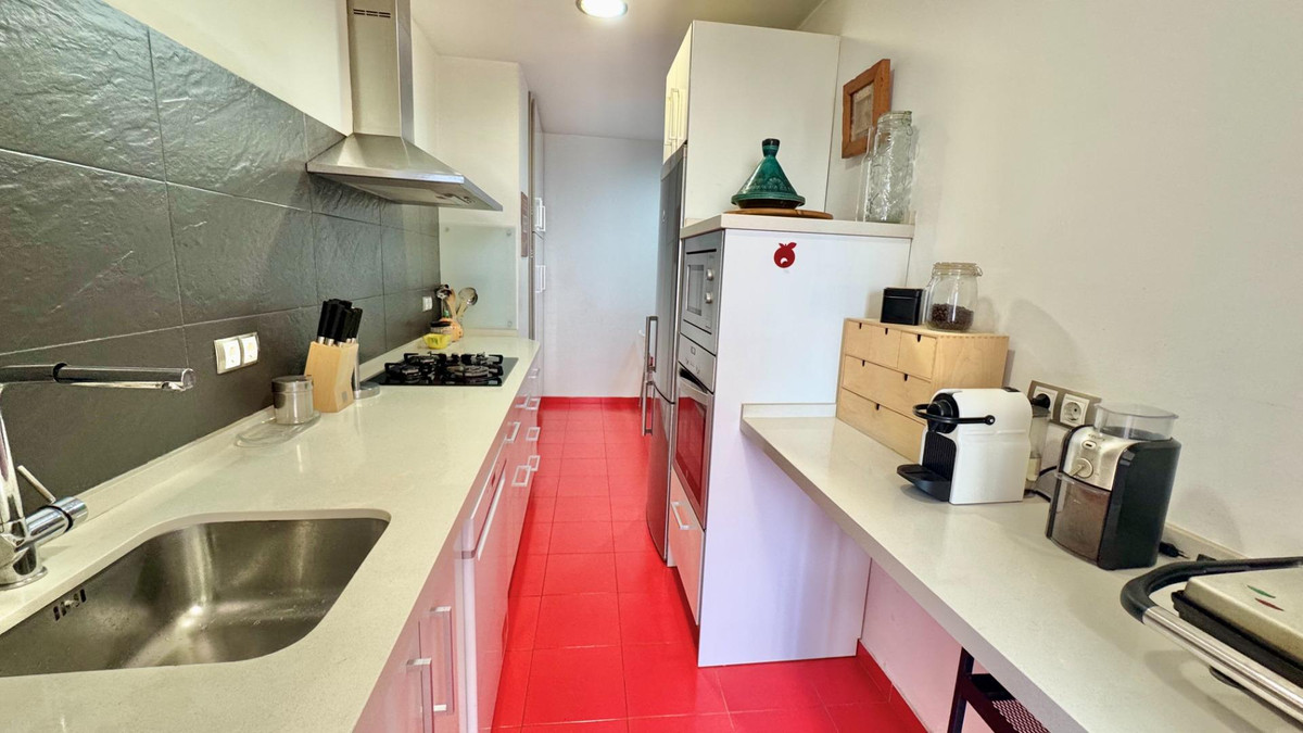 Se vende Apartamento Planta Media de 4 dormitorios en Costa Del Sol, Málaga, España