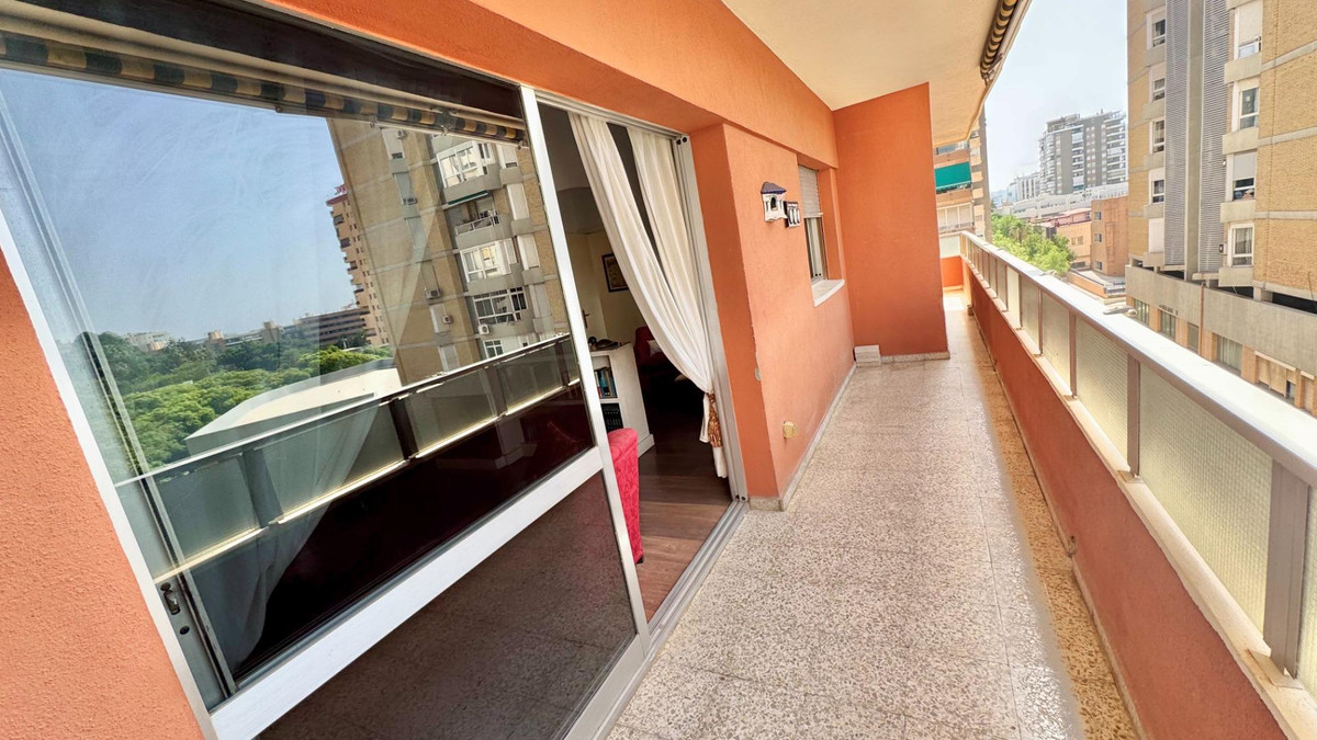 Se vende Apartamento Planta Media de 4 dormitorios en Costa Del Sol, Málaga, España
