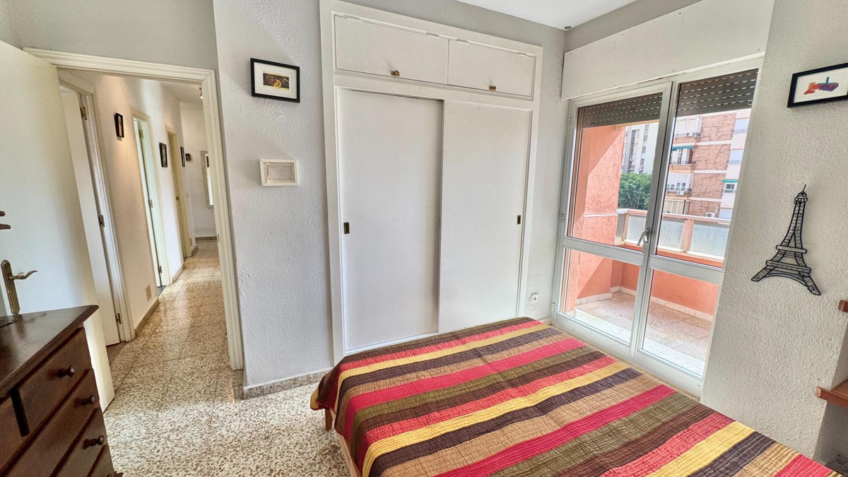Se vende Apartamento Planta Media de 4 dormitorios en Costa Del Sol, Málaga, España