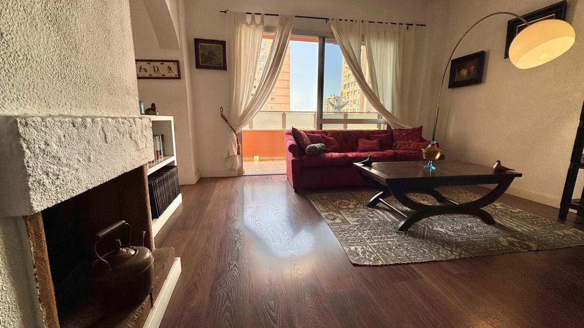 Se vende Apartamento Planta Media de 4 dormitorios en Costa Del Sol, Málaga, España