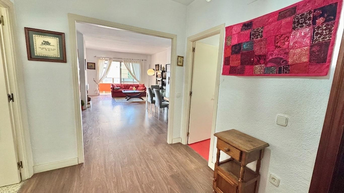 Se vende Apartamento Planta Media de 4 dormitorios en Costa Del Sol, Málaga, España