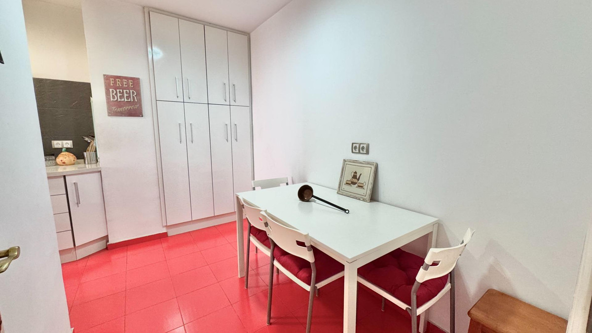 Se vende Apartamento Planta Media de 4 dormitorios en Costa Del Sol, Málaga, España