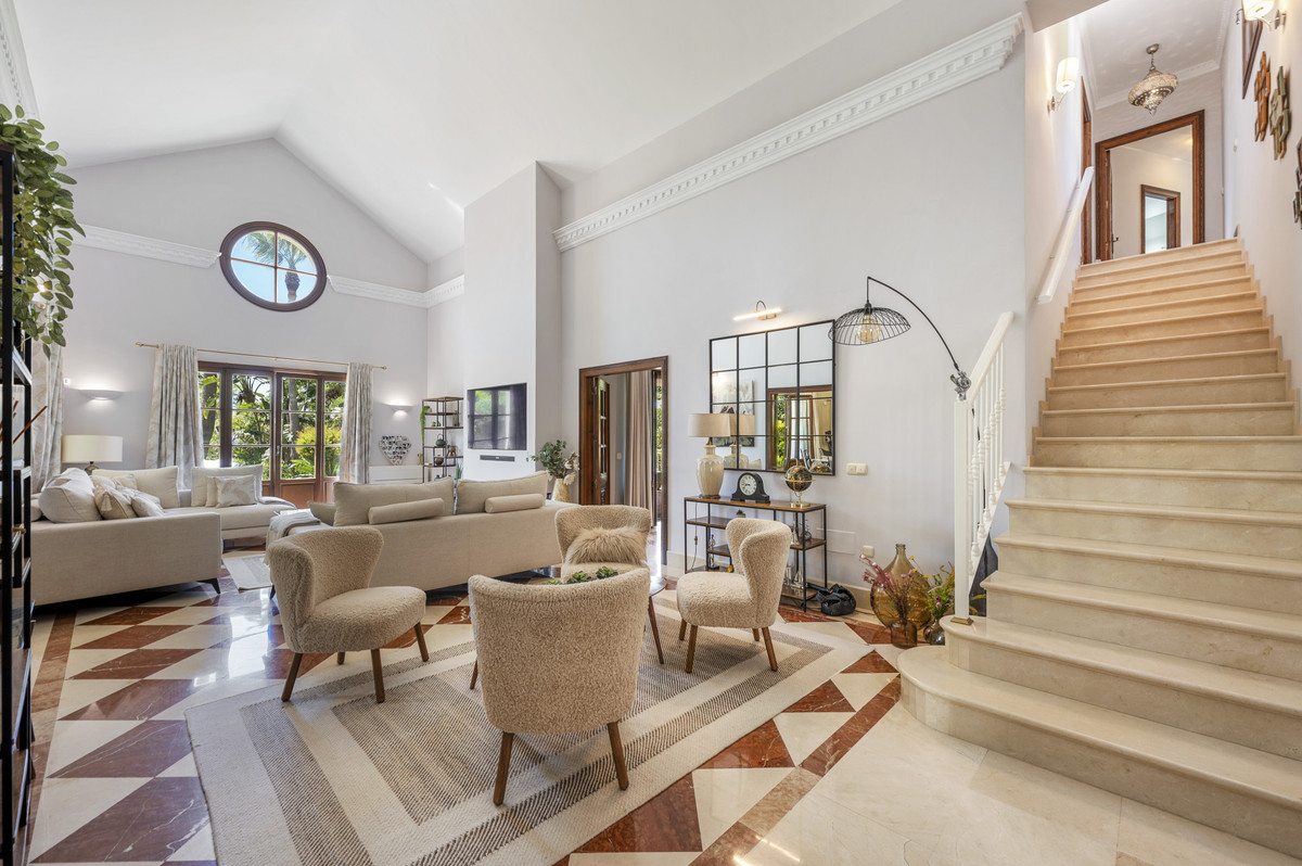 4 Bed Townhouse for sale in Estepona Costa Del Sol, Málaga, Spain