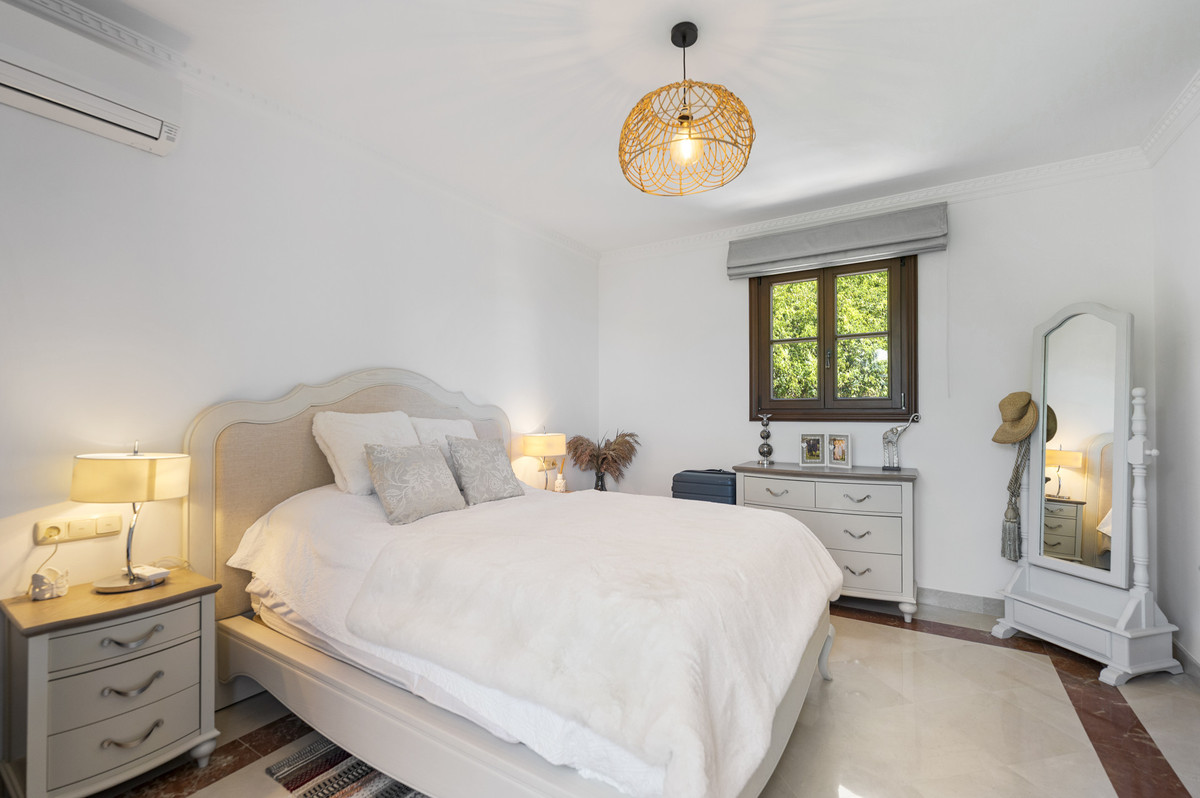 4 Bed Townhouse for sale in Estepona Costa Del Sol, Málaga, Spain