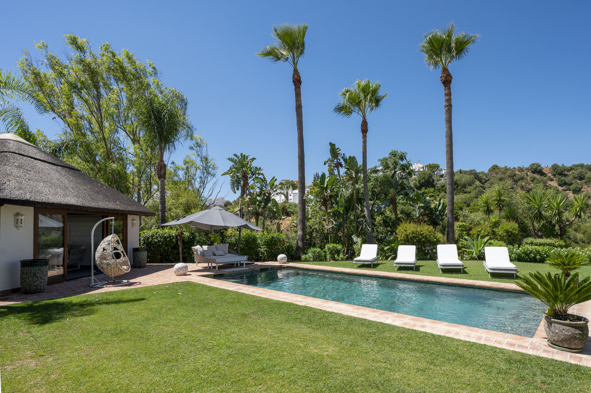 4 Bed Townhouse for sale in Estepona Costa Del Sol, Málaga, Spain