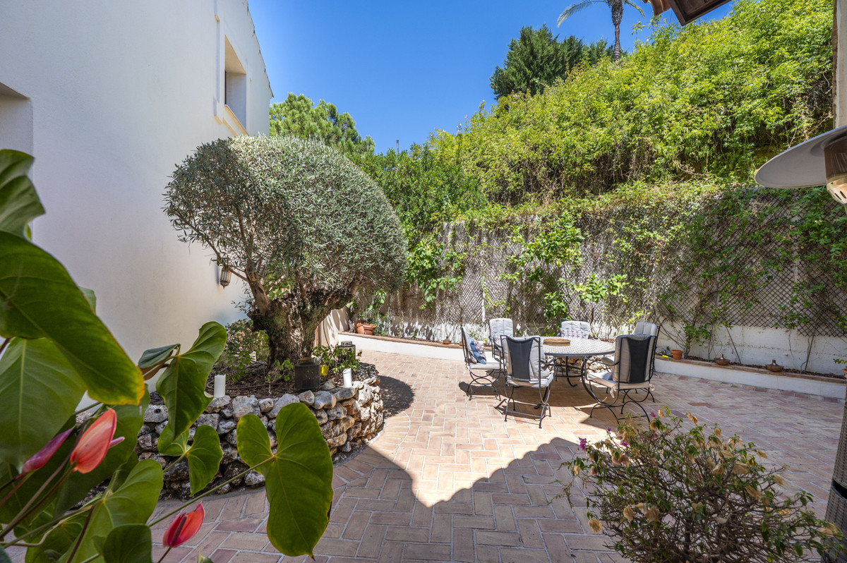 4 Bed Townhouse for sale in Estepona Costa Del Sol, Málaga, Spain