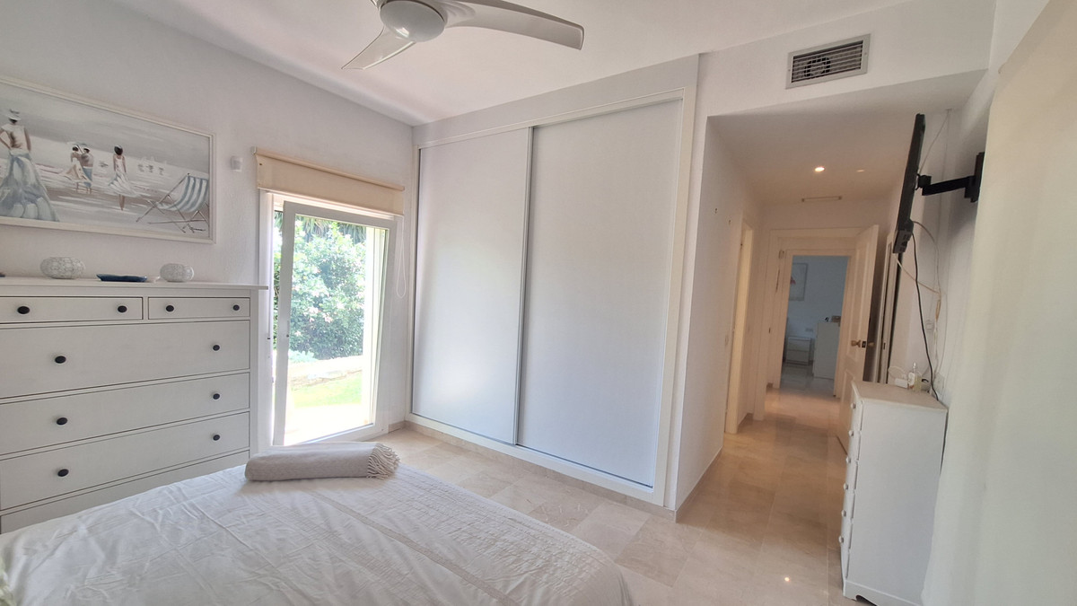 2 Bed Apartment for sale in Estepona Costa Del Sol, Málaga, Spain